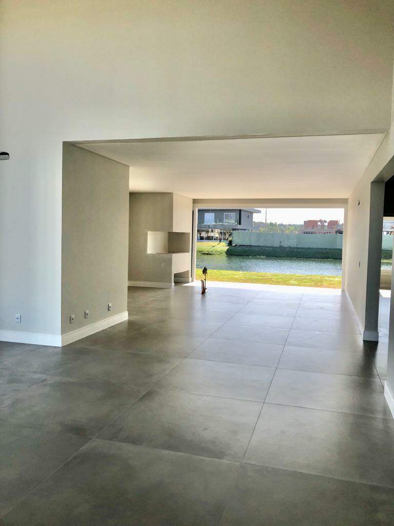 Casa em Condomínio à venda no Costa Serena: 