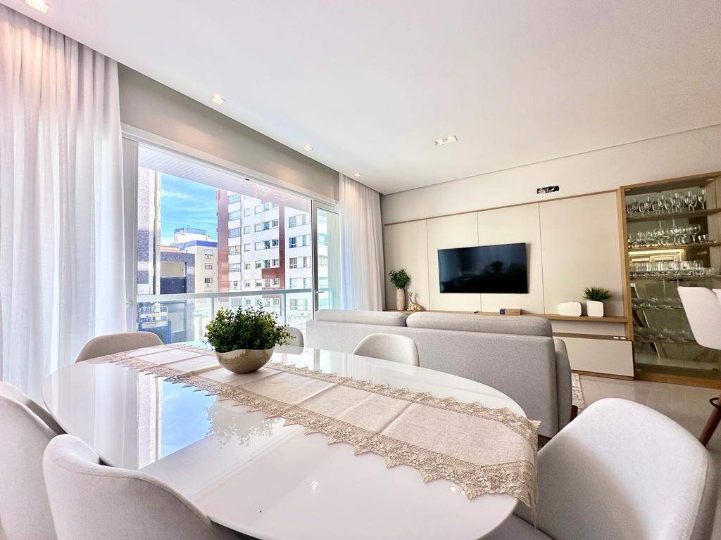 Apartamento à venda no Zona Nova: 