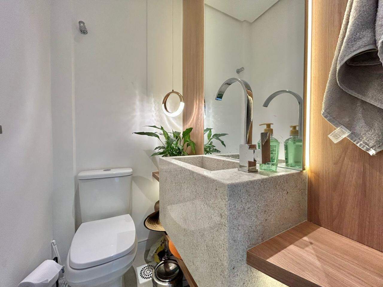 Apartamento à venda no Zona Nova: 