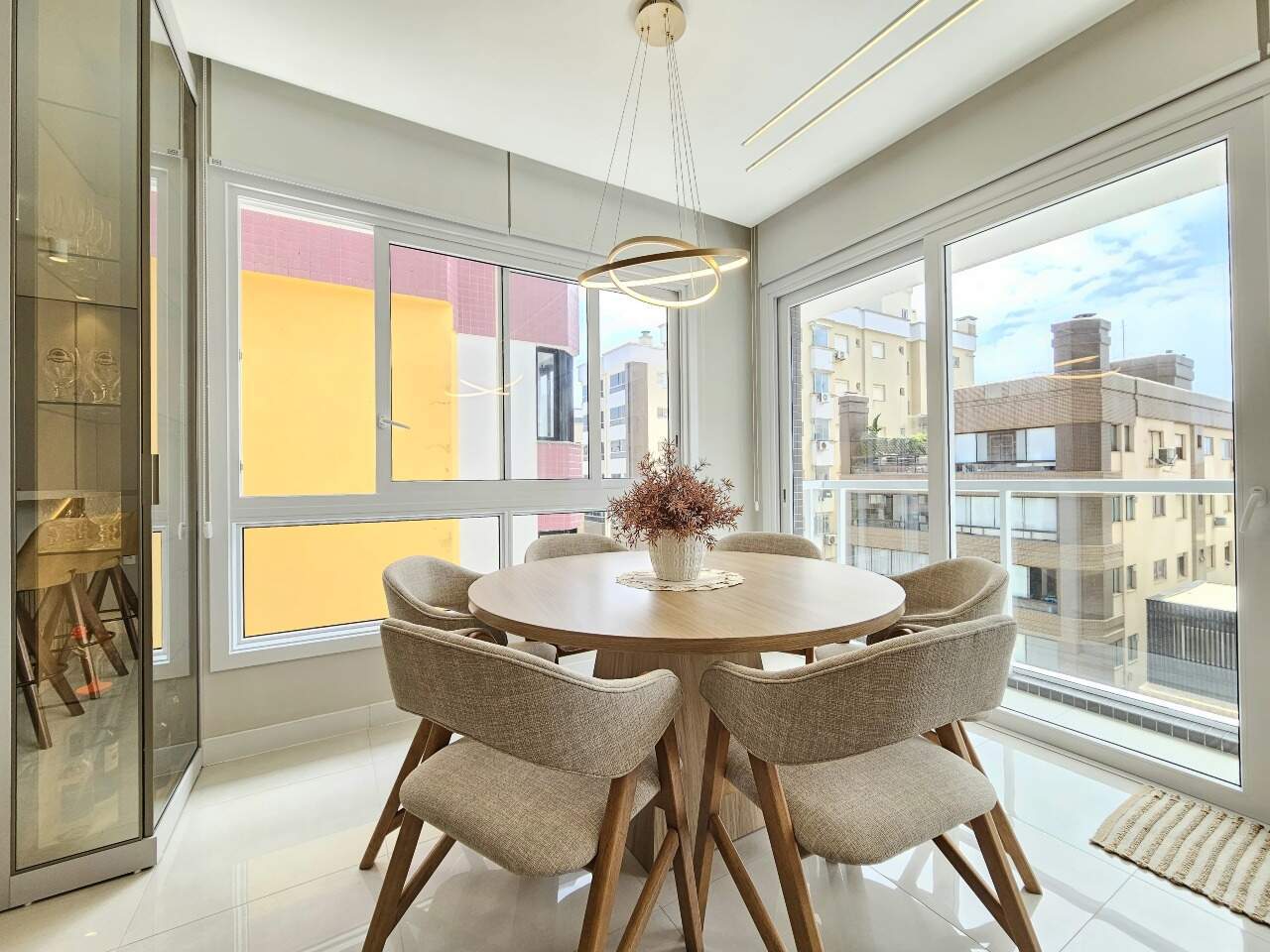 Apartamento à venda no Zona Nova: 