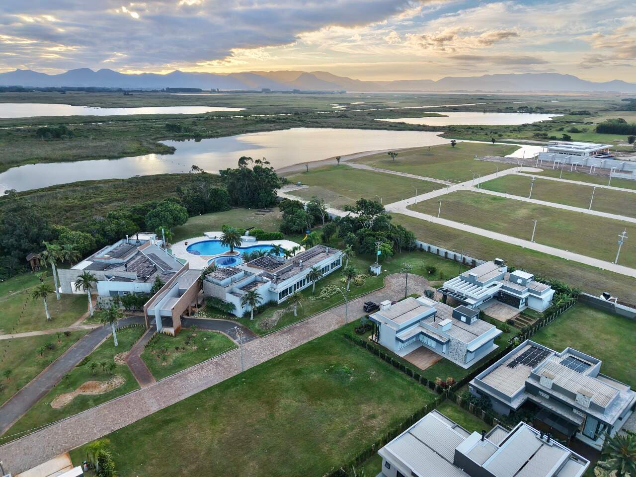 Terreno em Condomínio à venda no Condomínio Lagoa do Passo: 