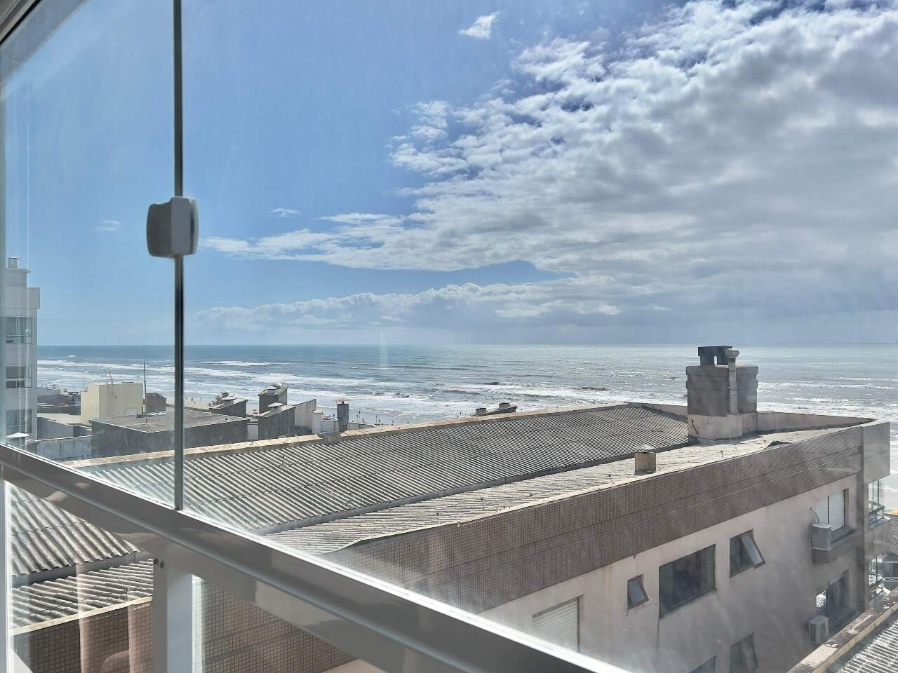 Apartamento à venda no Zona Nova: 