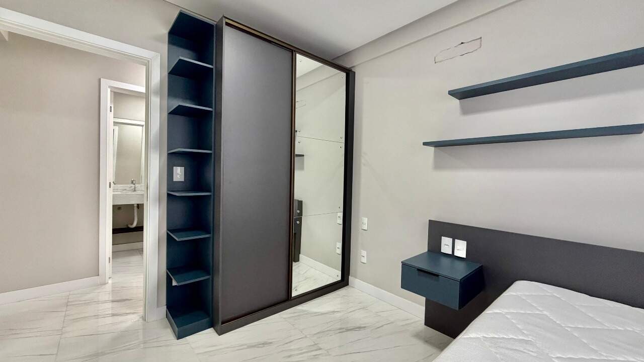 Apartamento à venda no Zona Nova: 