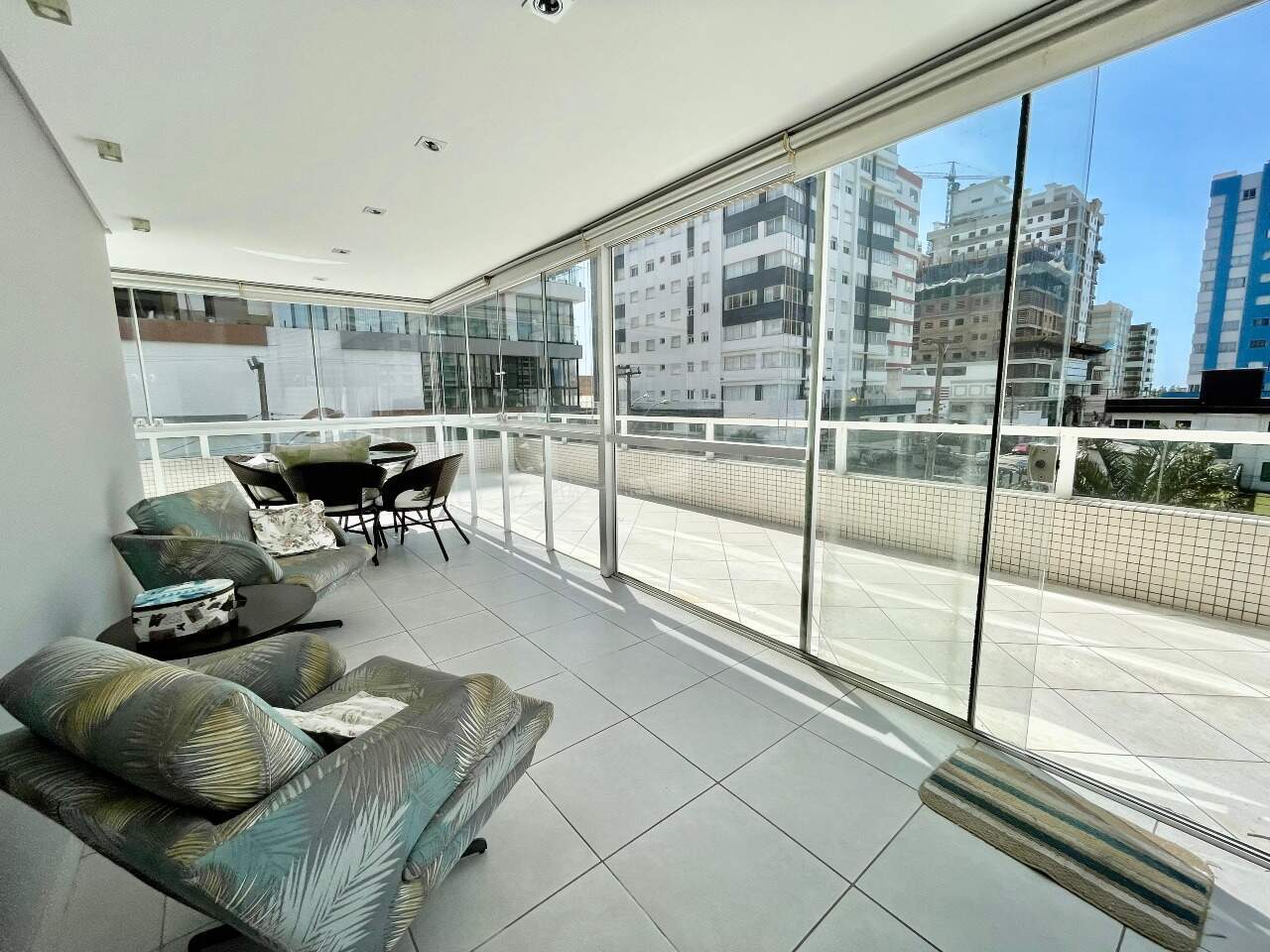 Apartamento à venda no Zona Nova: 