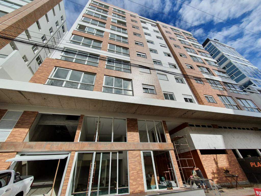 Apartamento à venda no Zona Nova: 
