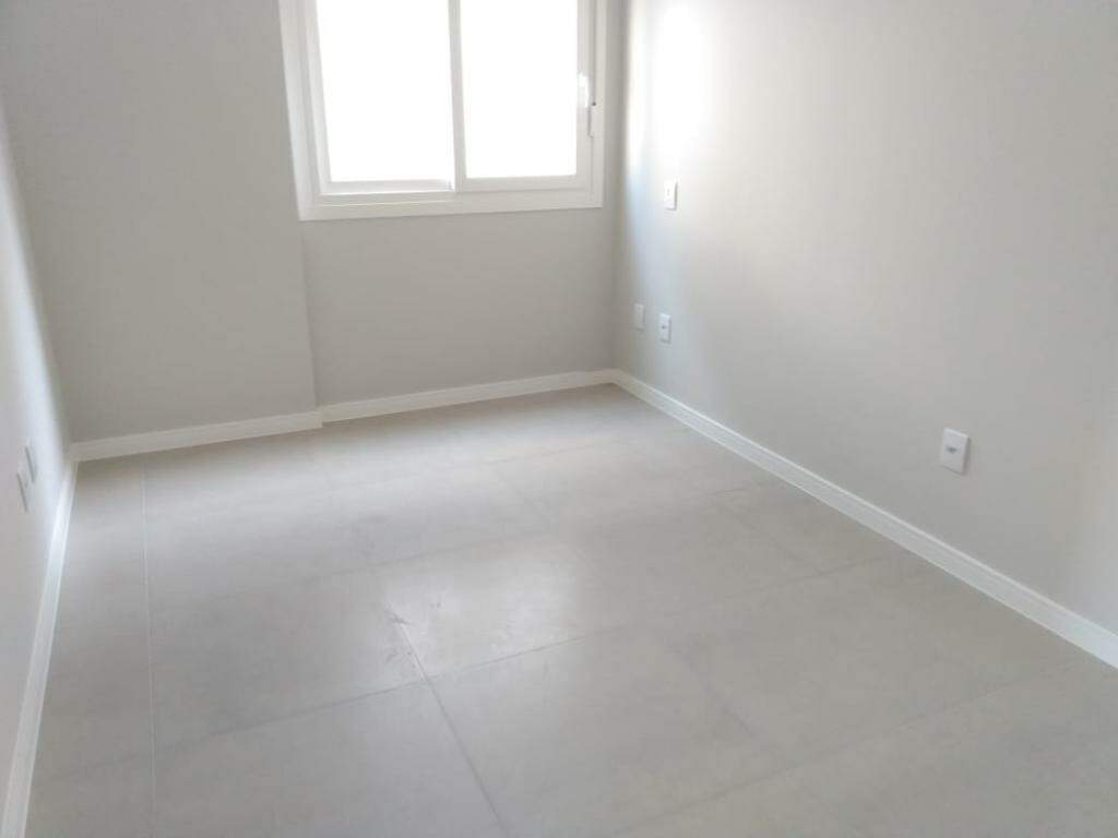 Apartamento à venda no Zona Nova: 