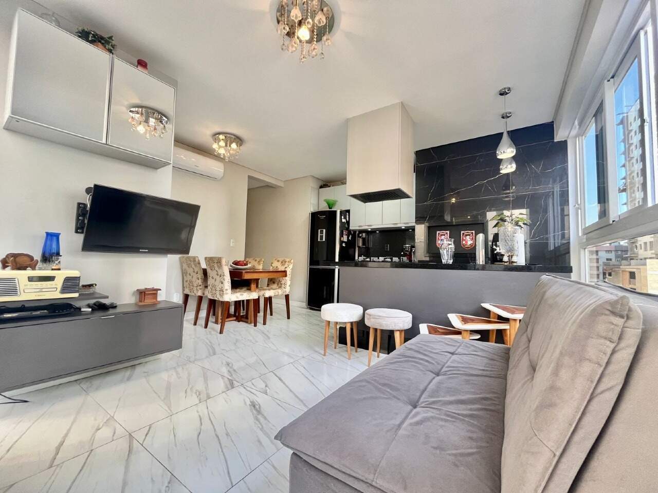 Apartamento à venda no Zona Nova: 