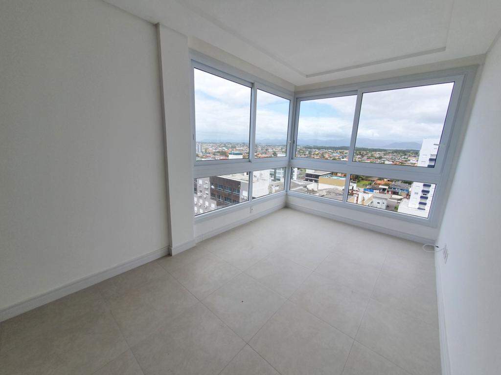 Apartamento à venda no Zona Nova: 