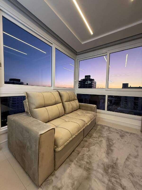 Apartamento à venda no Zona Nova: 