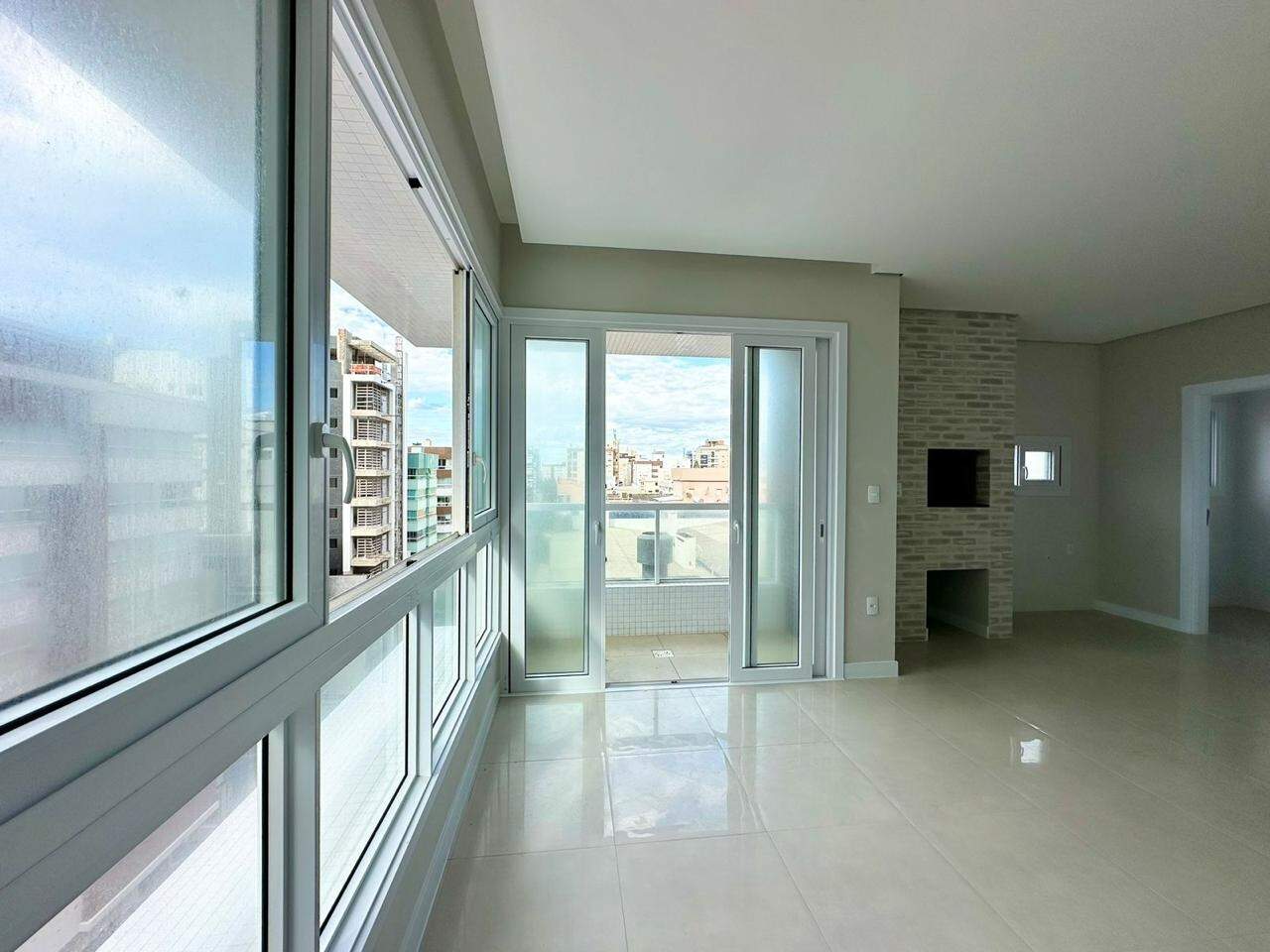 Apartamento à venda no Zona Nova: 