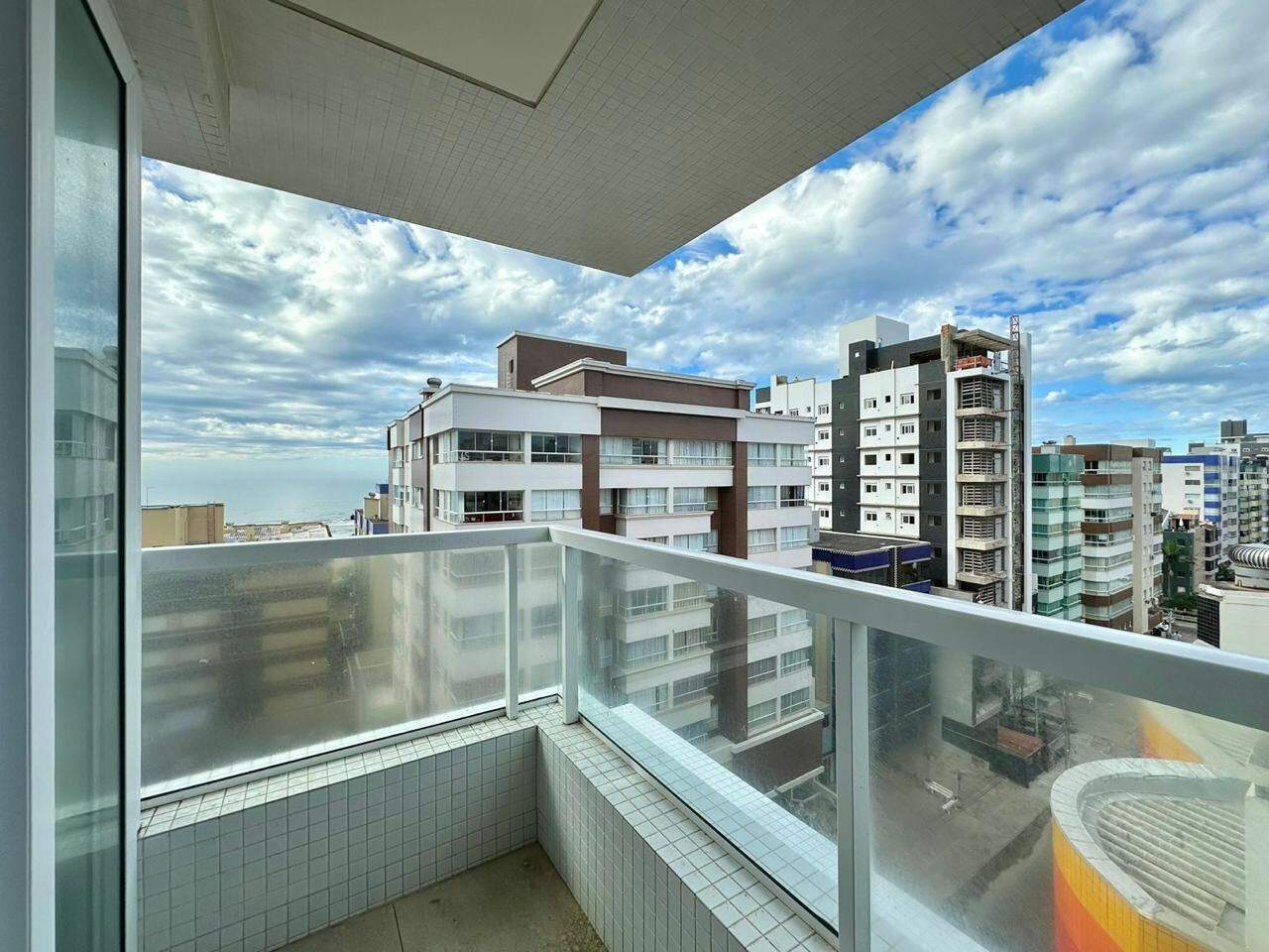 Apartamento à venda no Zona Nova: 