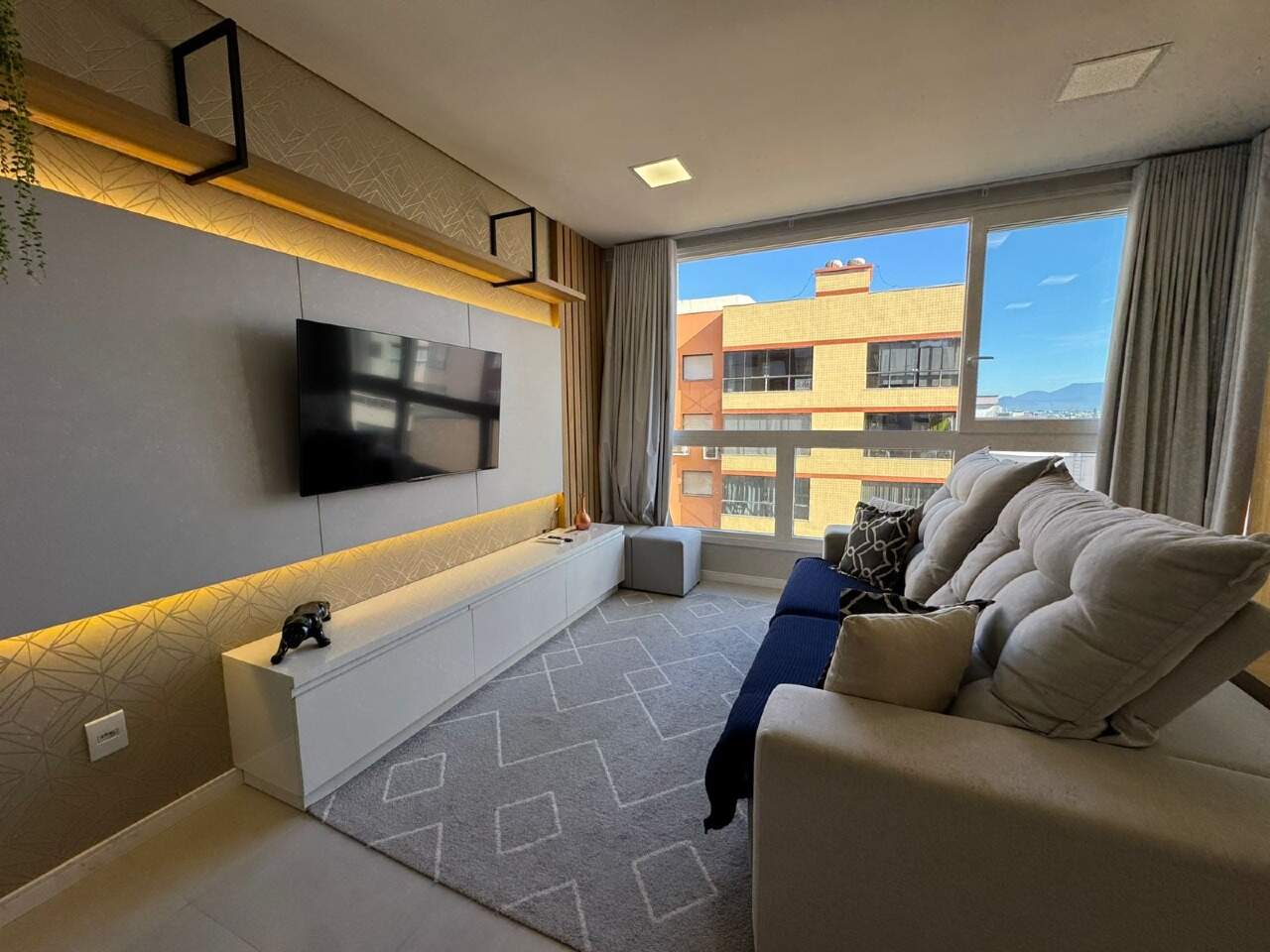 Apartamento à venda no Zona Nova: 