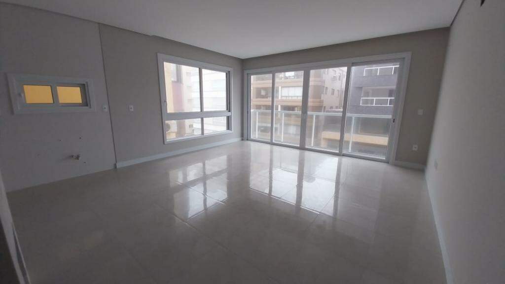 Apartamento à venda no Zona Nova: 