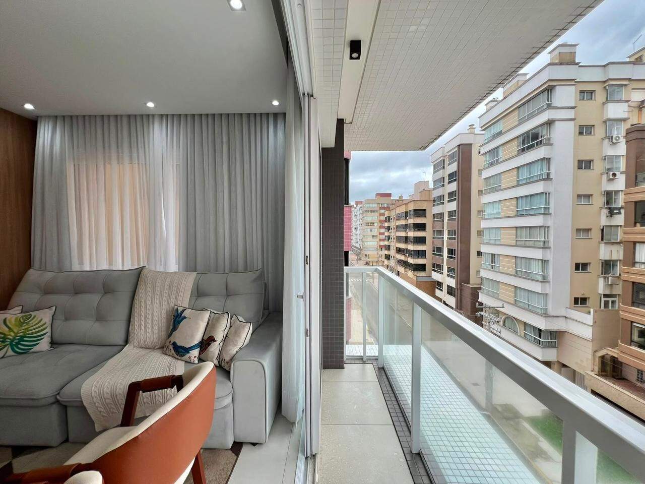Apartamento à venda no Zona Nova: 