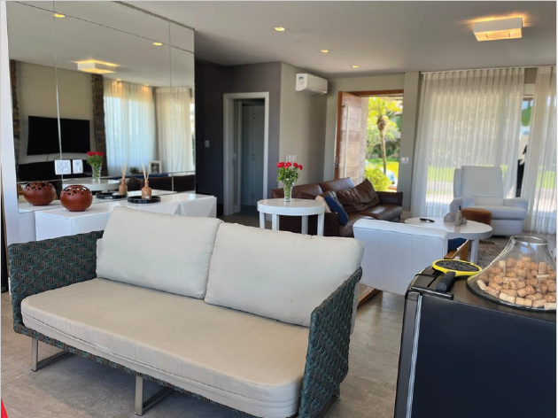 Casa em Condomínio à venda no Costa Serena: 