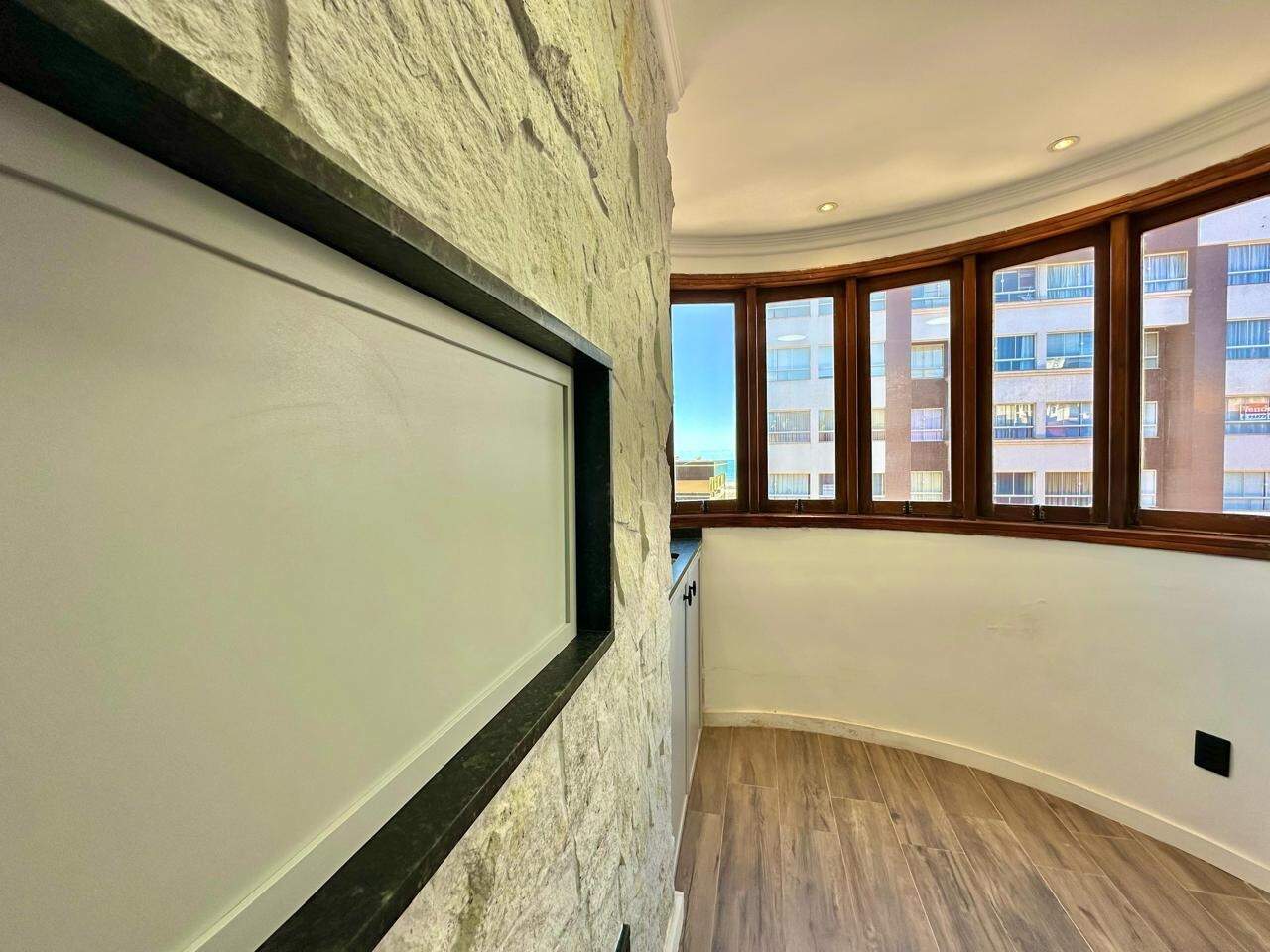 Apartamento à venda no Zona Nova: 