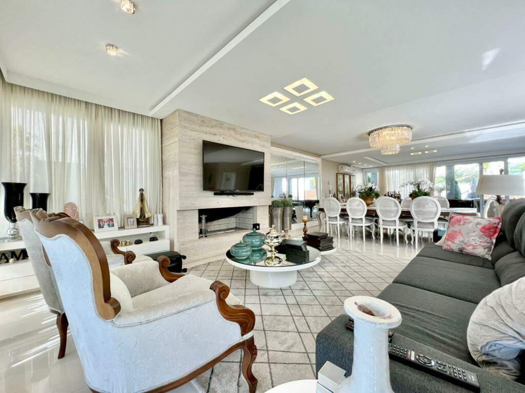 Casa em Condomínio à venda no Condado de Capão : 
