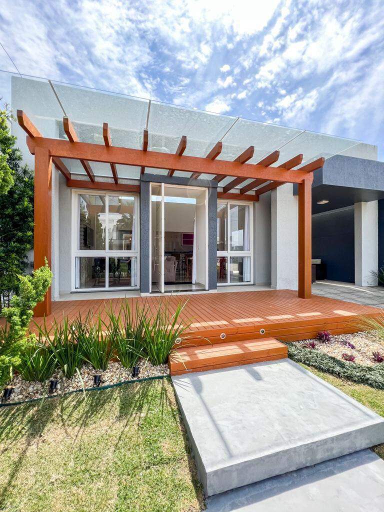 Casa em Condomínio à venda no Noiva do Mar: 