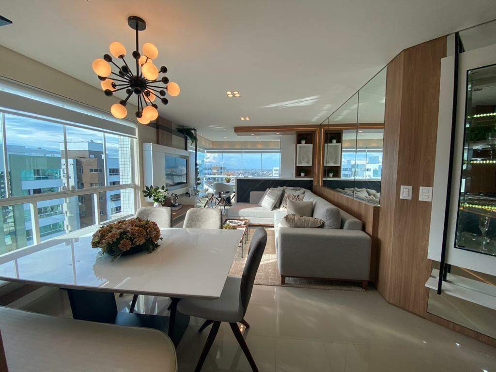 Apartamento à venda no Zona Nova: 