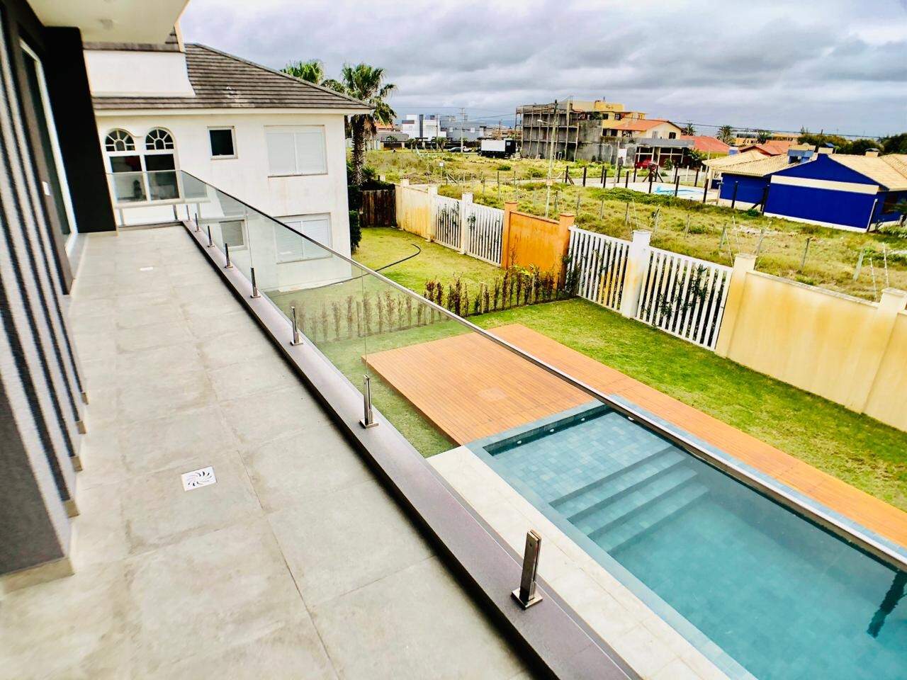 Casa em Condomínio à venda no La Plage: 