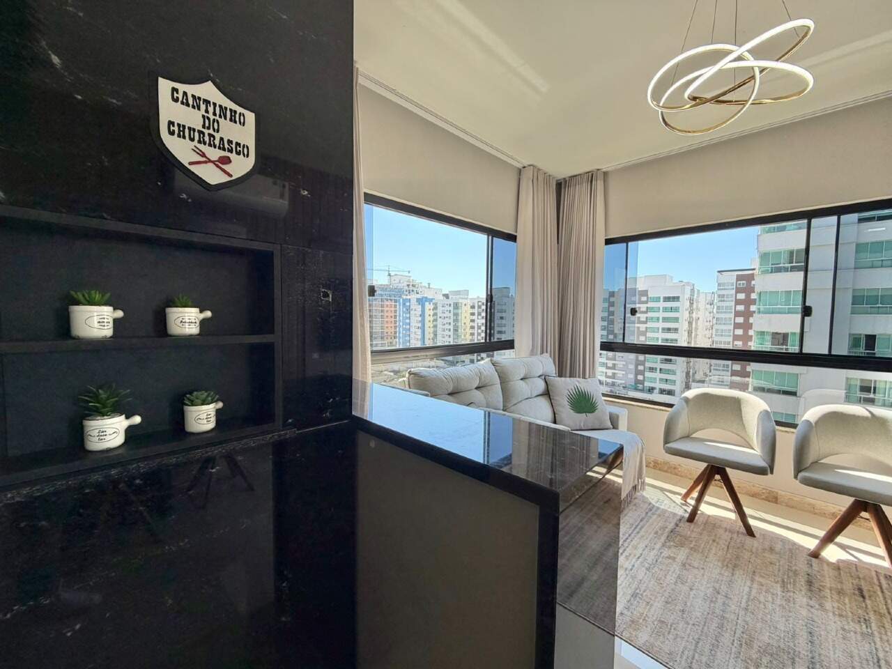 Apartamento à venda no Zona Nova: 