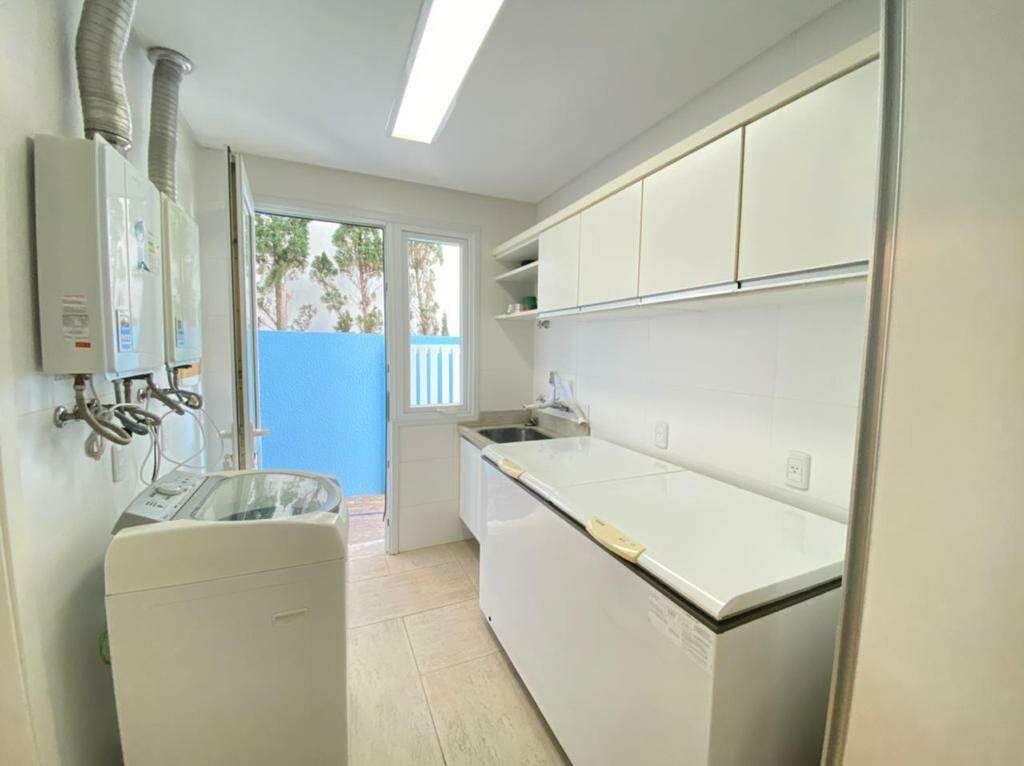 Casa em Condomínio à venda no Atlantida: 