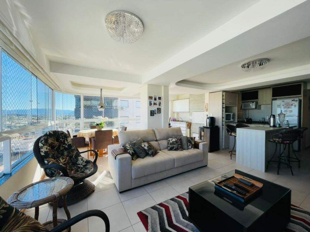 Apartamento à venda no Zona Nova: 