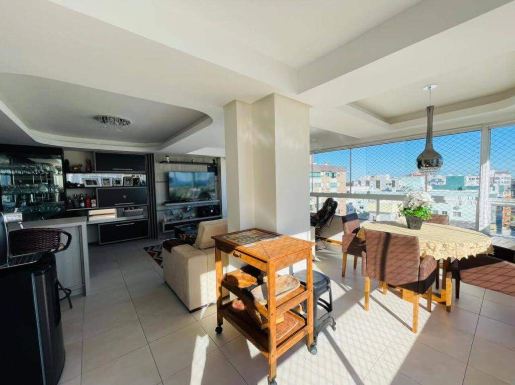 Apartamento à venda no Zona Nova: 