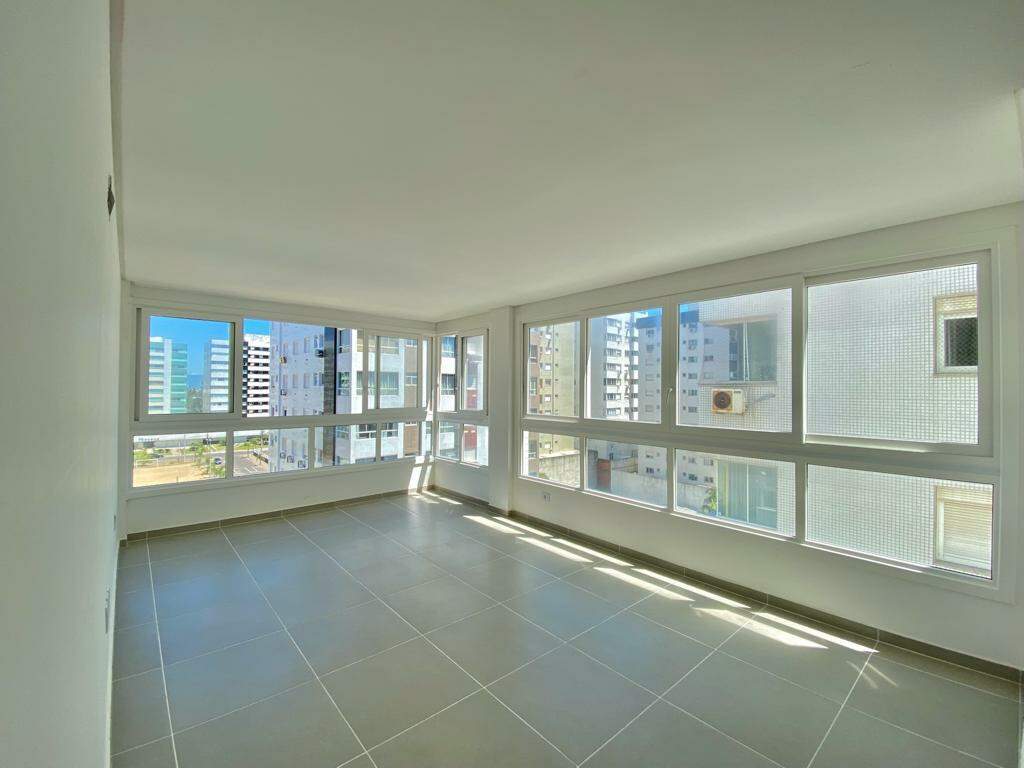 Apartamento à venda no Zona Nova: 