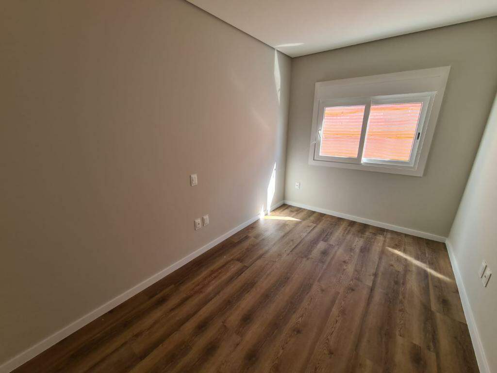 Apartamento à venda no Navegantes: 