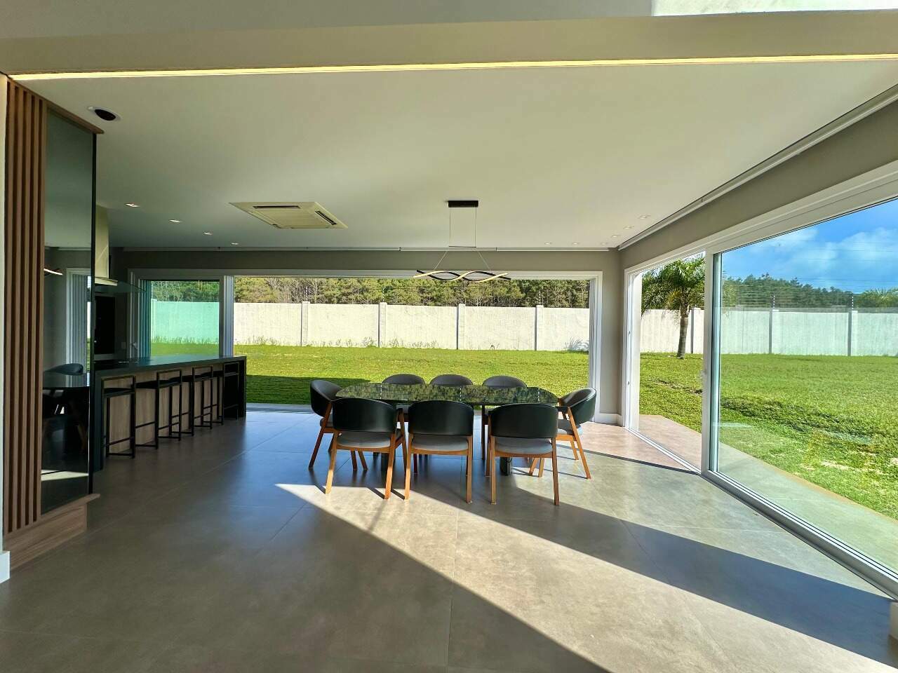 Casa em Condomínio à venda no Costa Serena: 