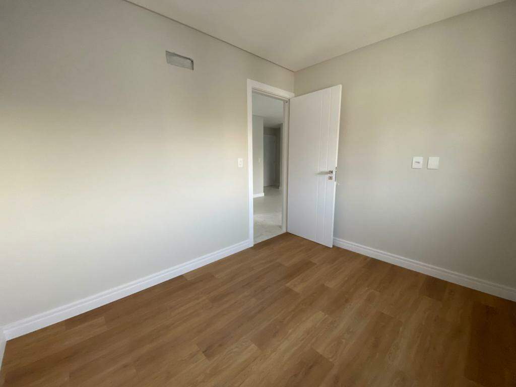 Apartamento à venda no Navegantes: 