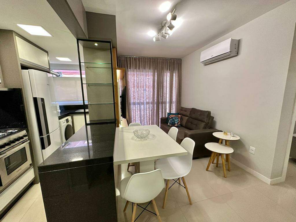 Apartamento à venda no Navegantes: 