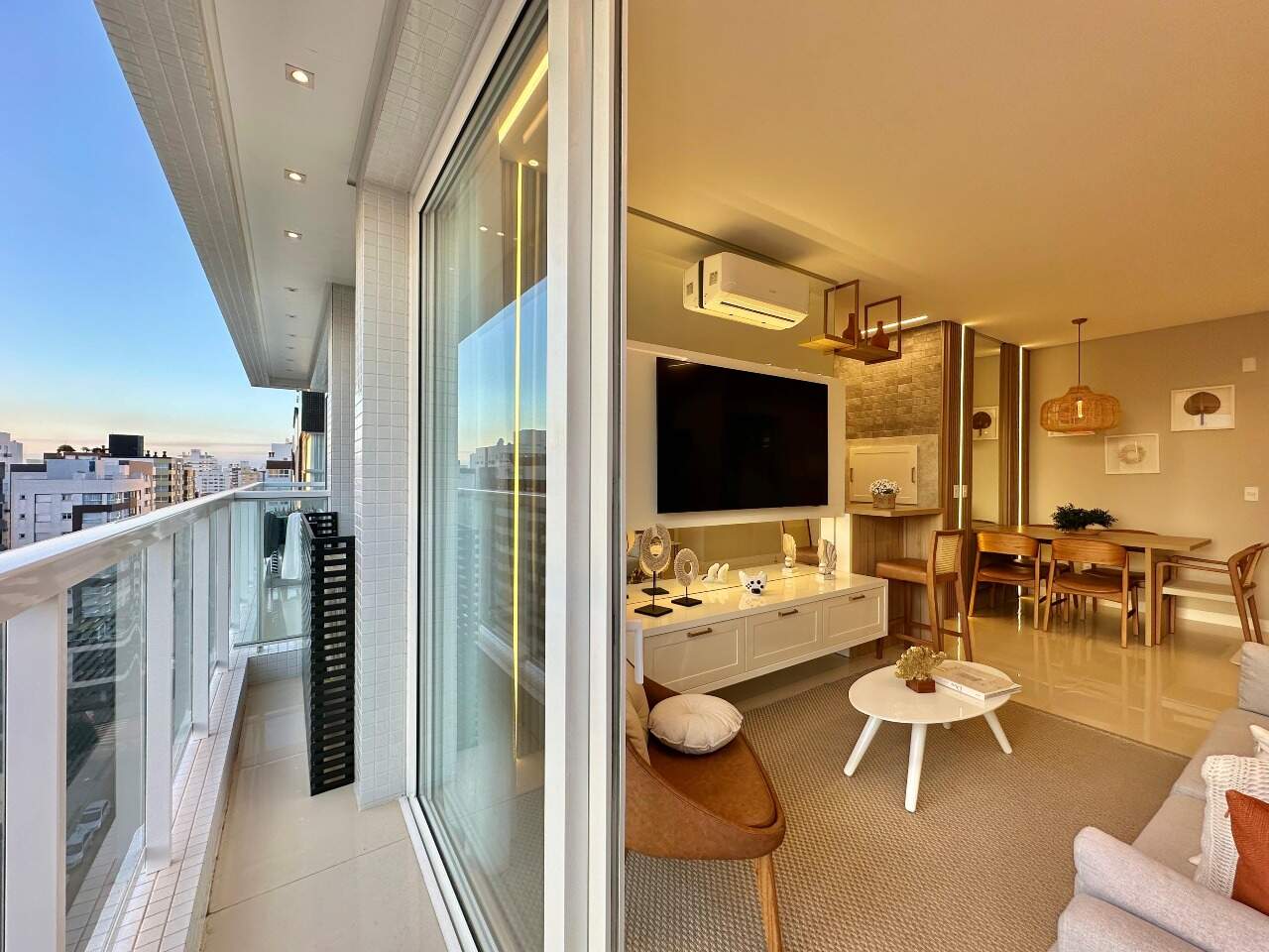 Apartamento à venda no Navegantes: 