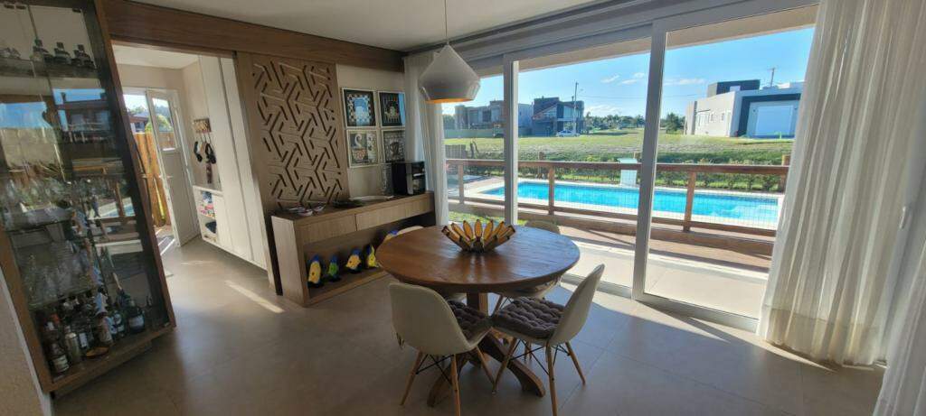 Casa em Condomínio à venda no Costa Serena: 