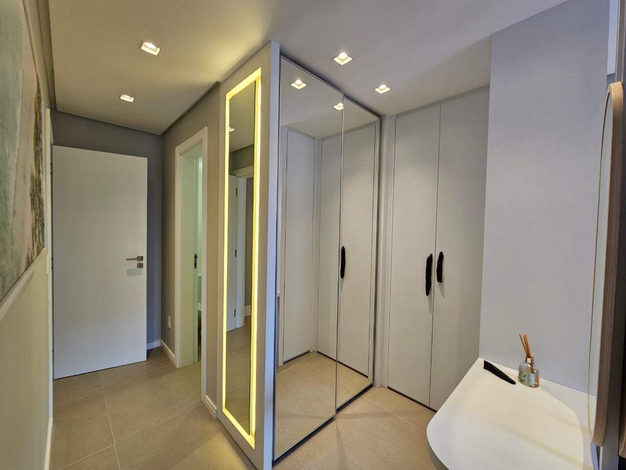 Apartamento à venda no Zona Nova: 