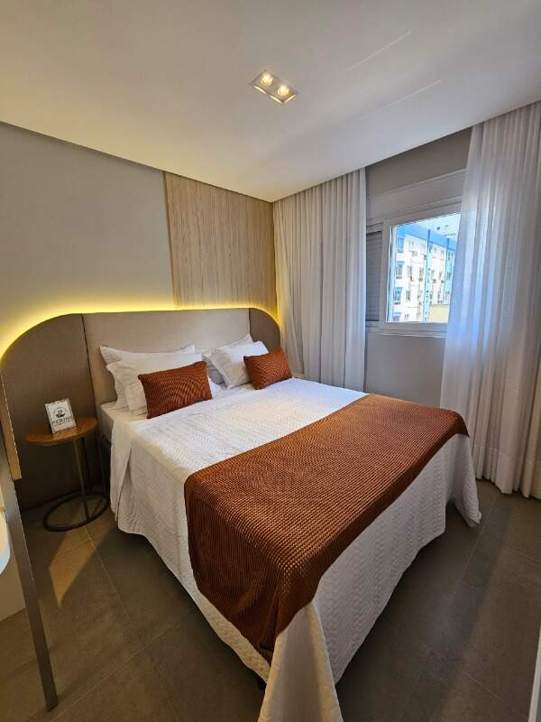 Apartamento à venda no Zona Nova: 