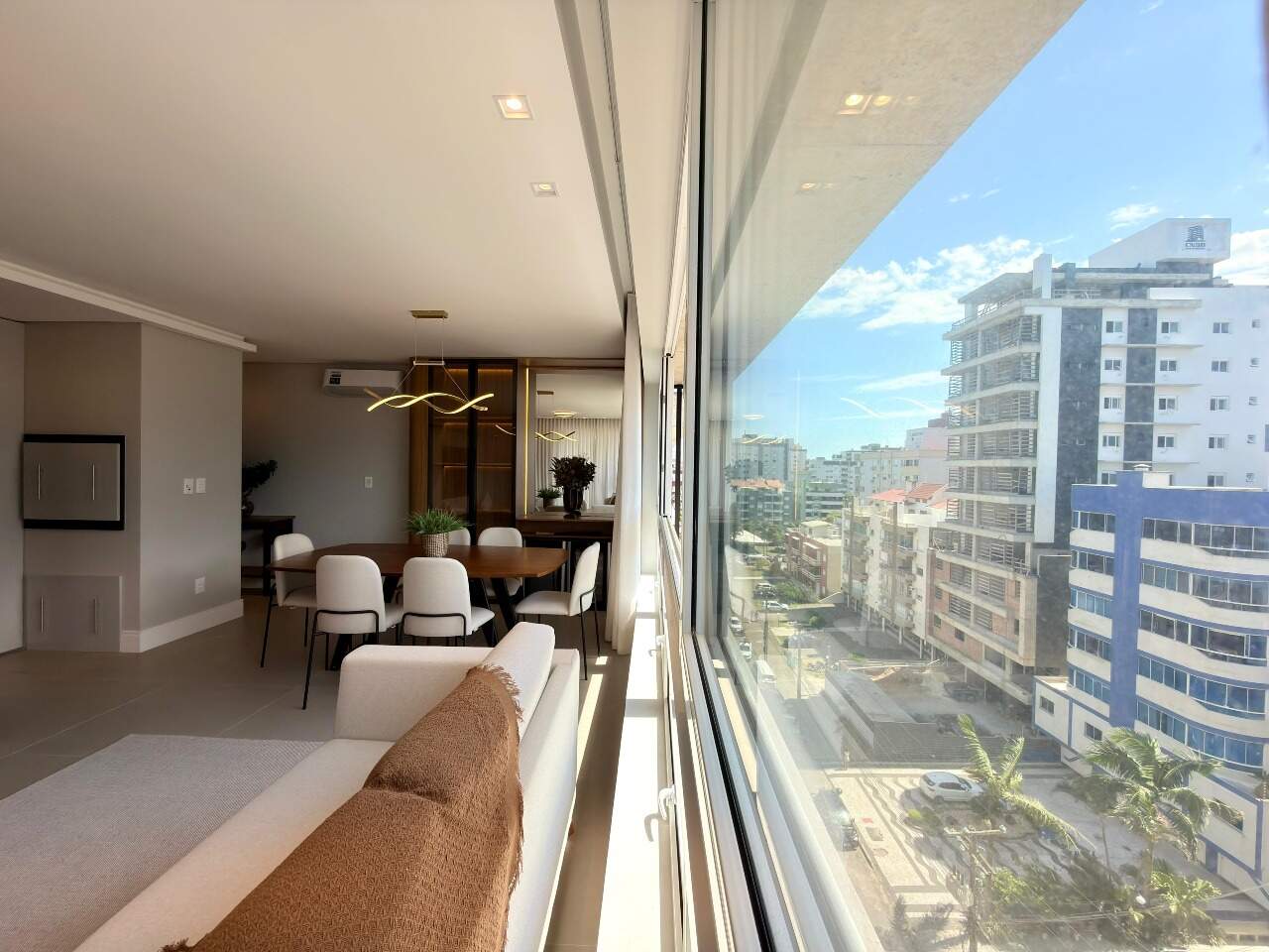 Apartamento à venda no Zona Nova: 