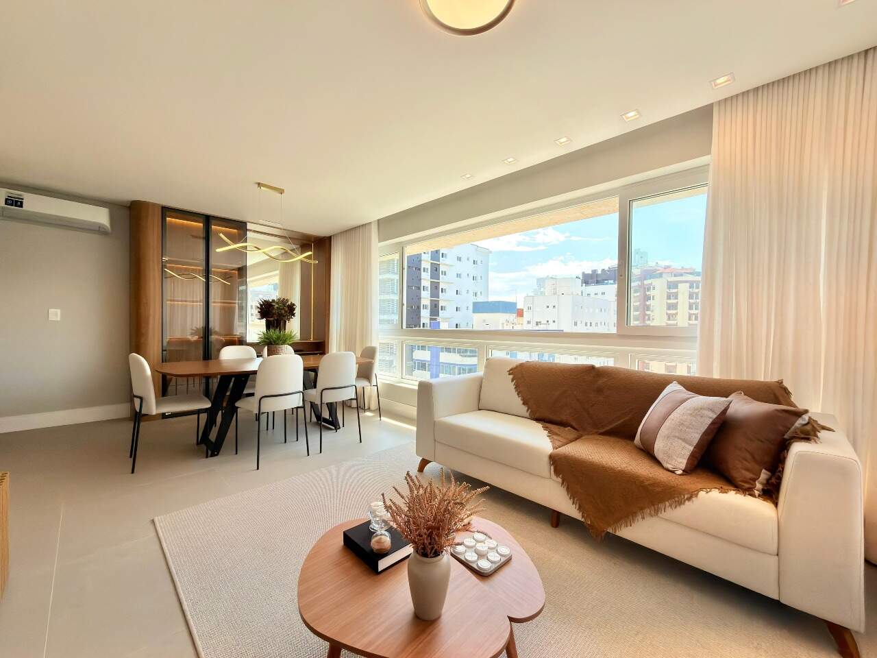 Apartamento à venda no Zona Nova: 