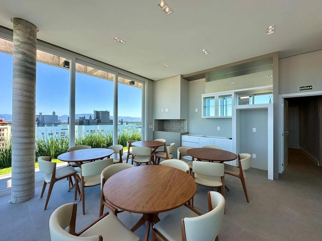 Apartamento à venda no Zona Nova: 