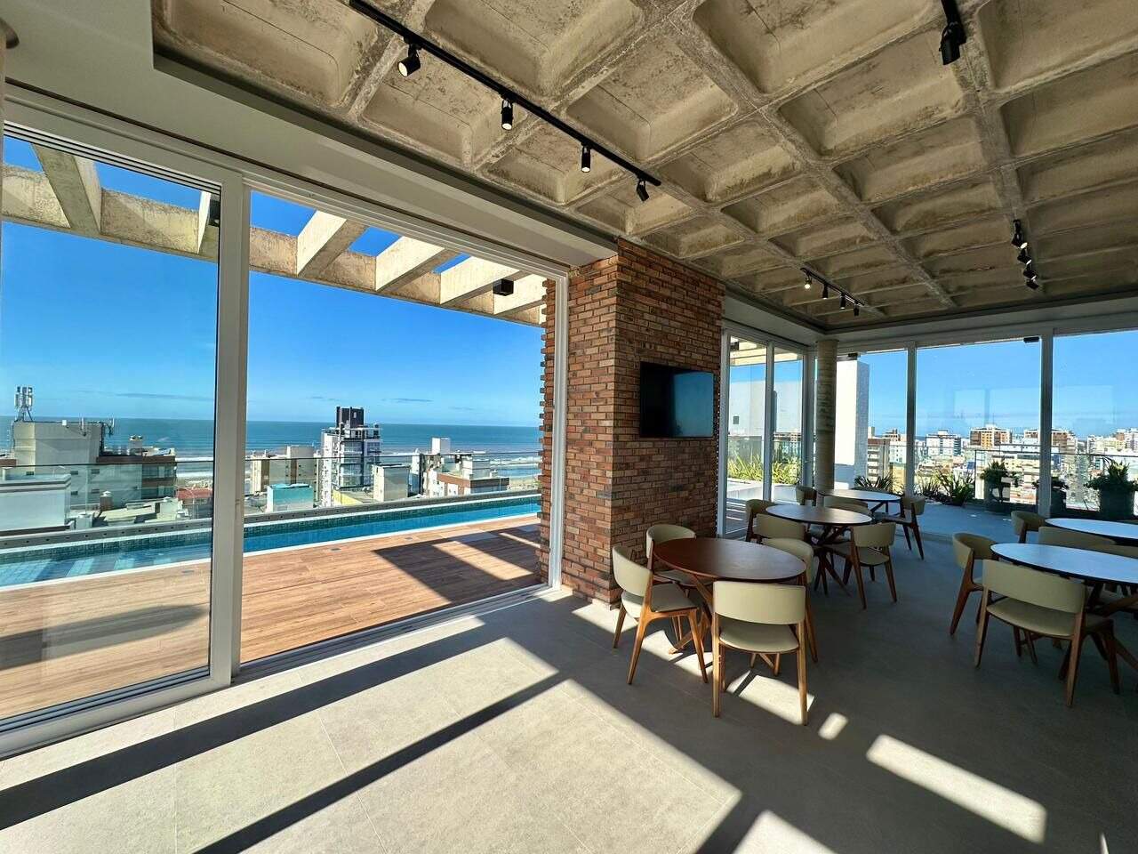 Apartamento à venda no Zona Nova: 