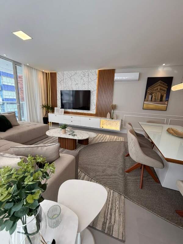 Apartamento à venda no Navegantes: 