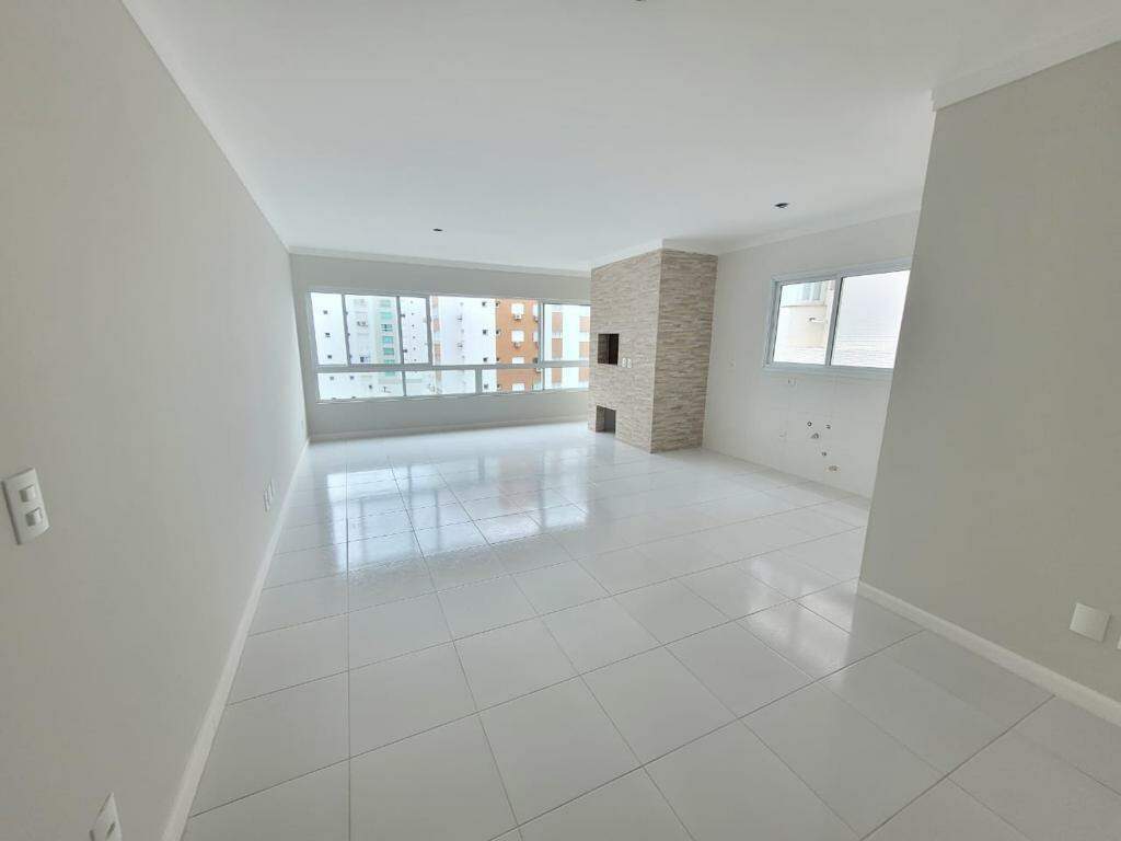 Apartamento à venda no Navegantes: 
