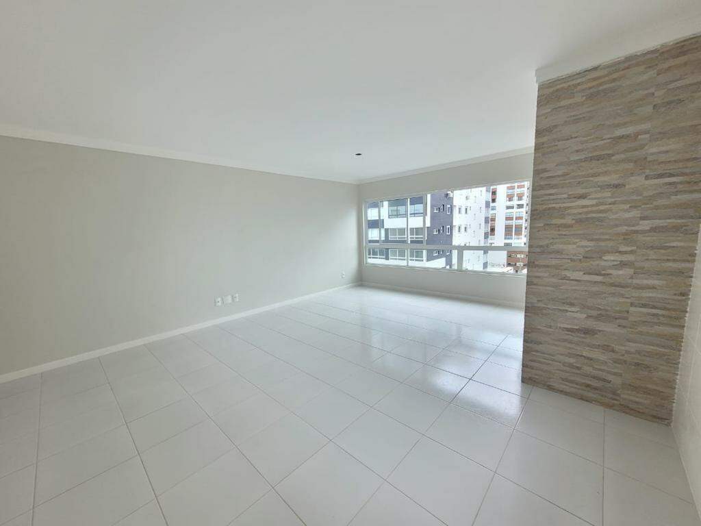 Apartamento à venda no Navegantes: 