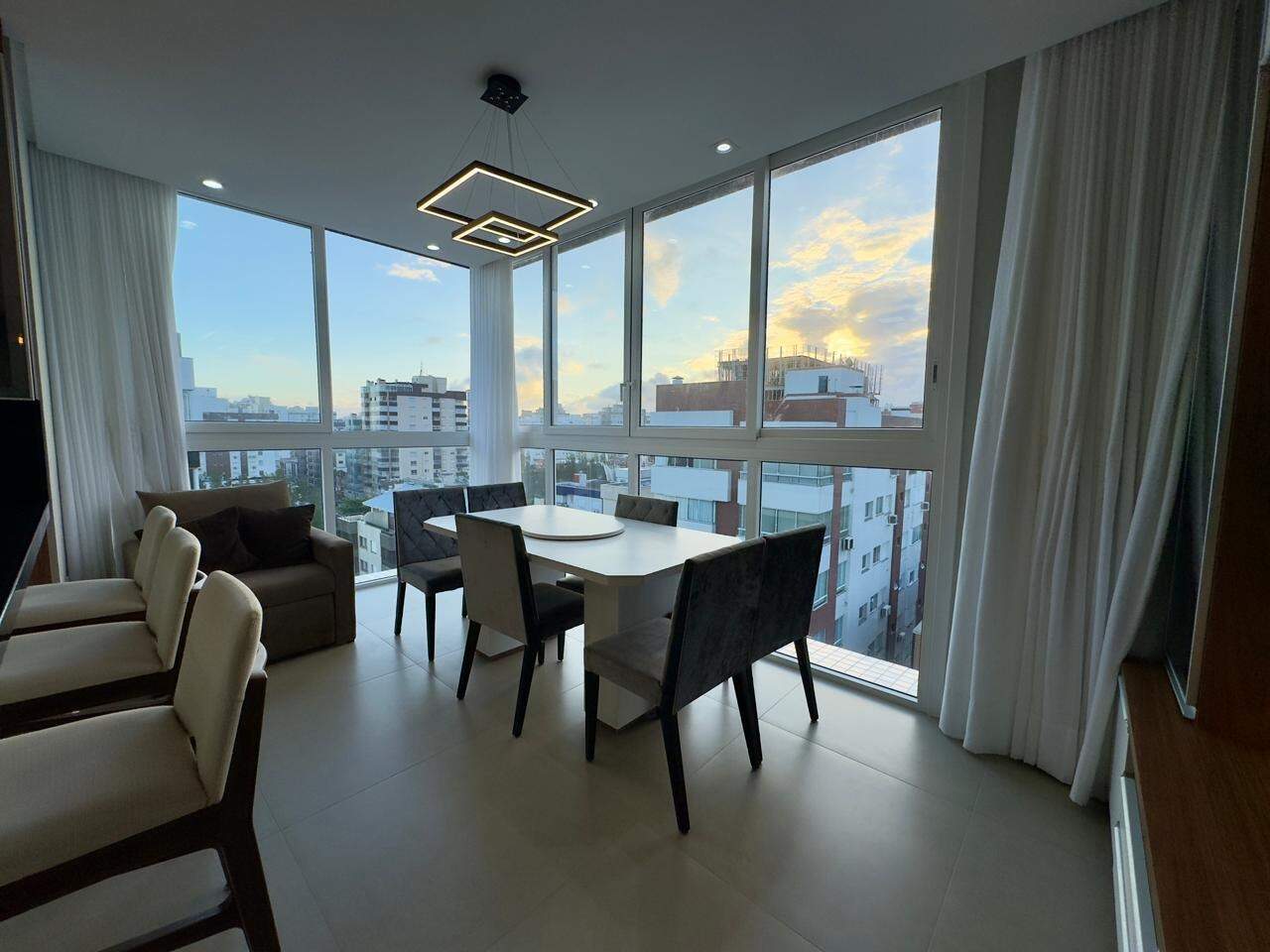 Apartamento à venda no Zona Nova: 