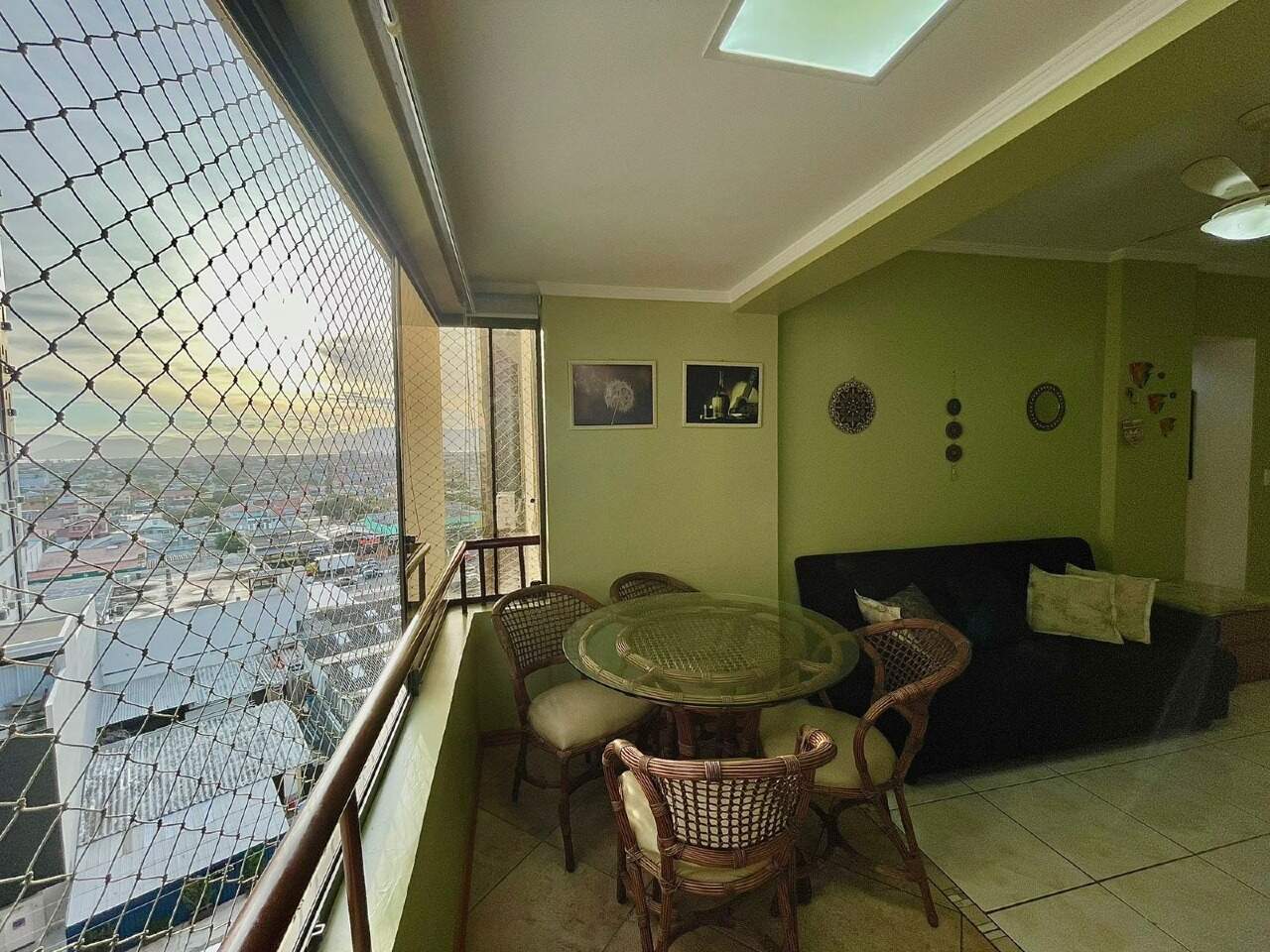 Apartamento à venda no Zona Nova: 
