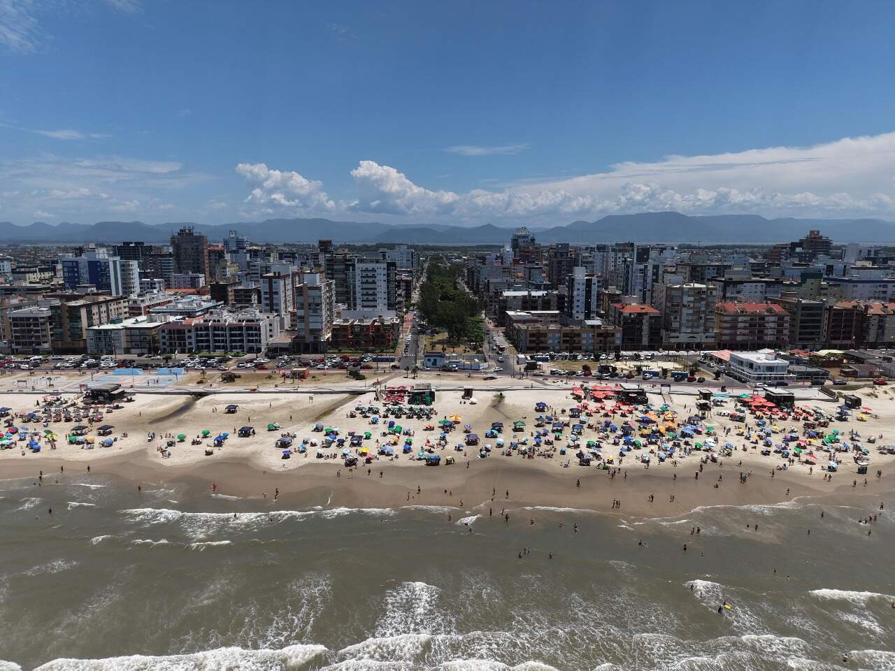 Apartamento à venda no Zona Nova: 