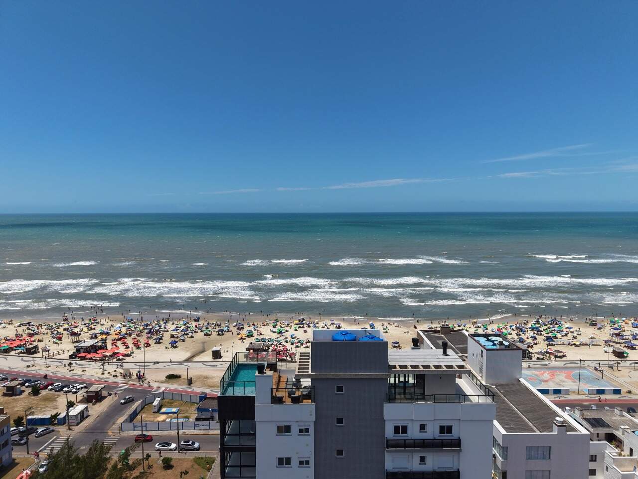 Apartamento à venda no Zona Nova: 