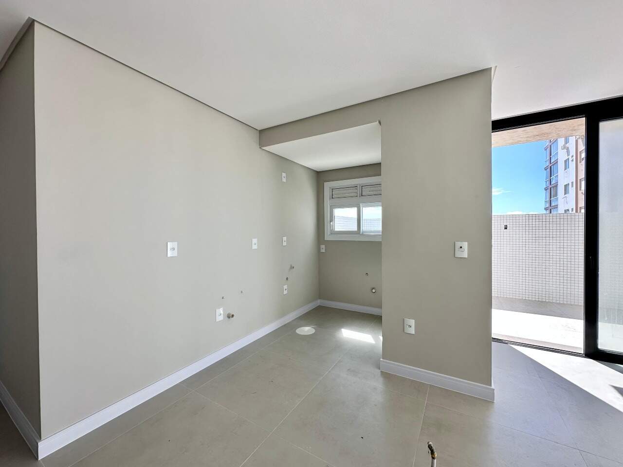 Apartamento à venda no Zona Nova: 