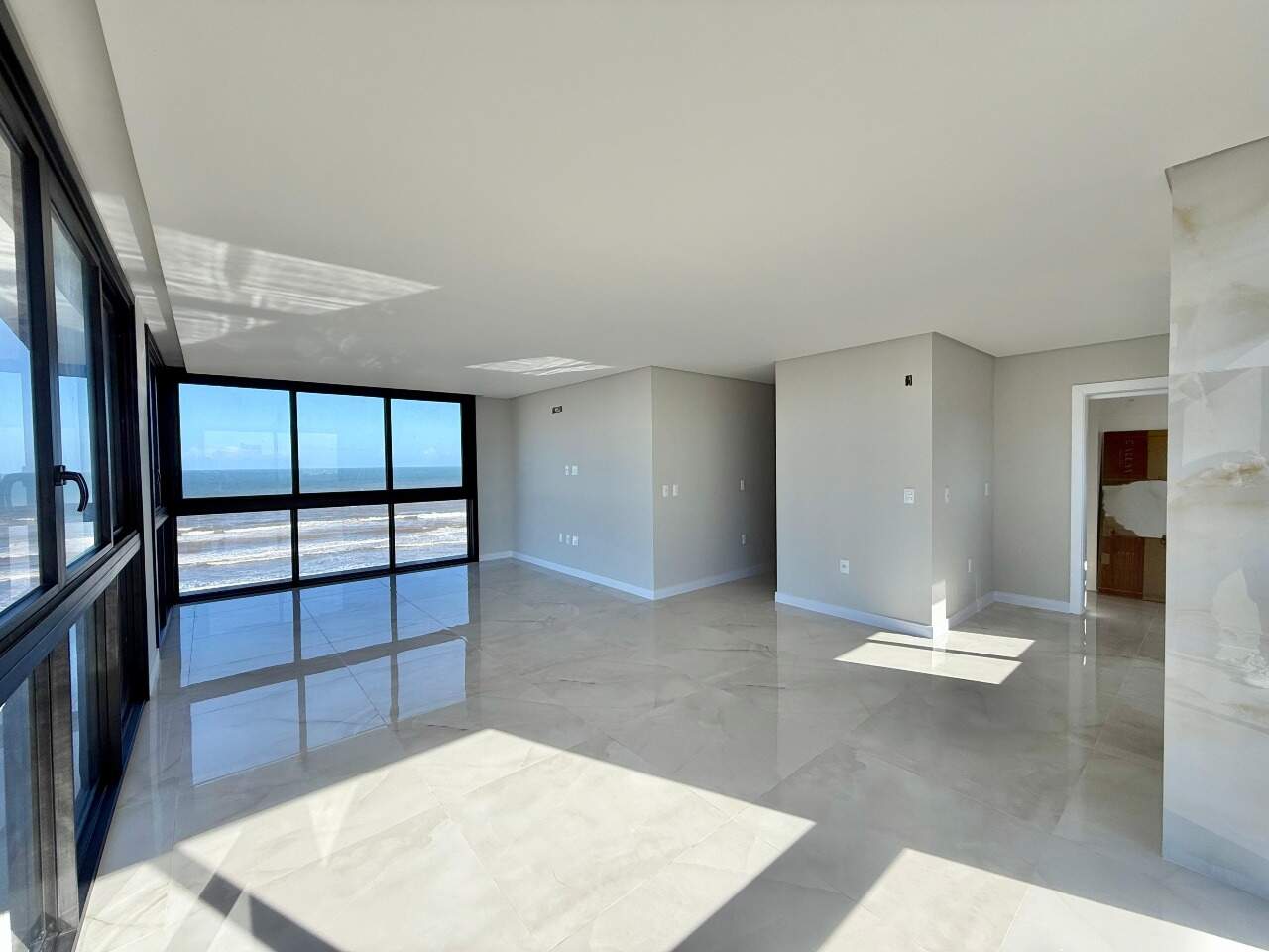 Apartamento à venda no Zona Nova: 